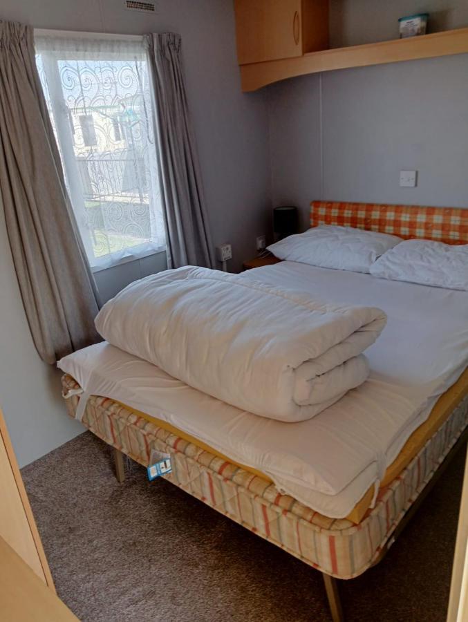 8 Birth Caravan On The Chase Close To Amenities And 5 Mins Walk From Apartment Ingoldmells