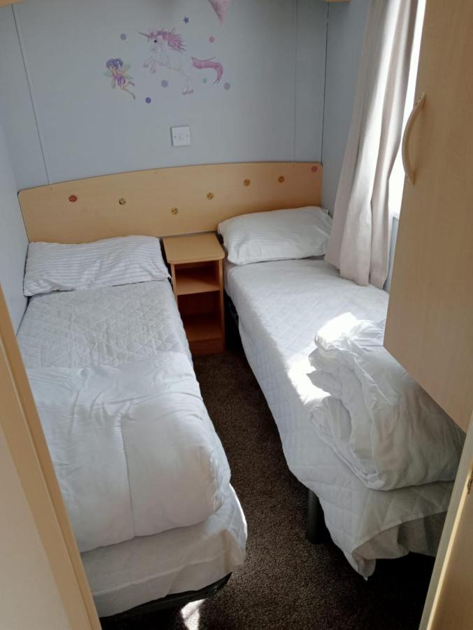 Apartment 8 Birth Caravan On The Chase Close To Amenities And 5 Mins Walk From